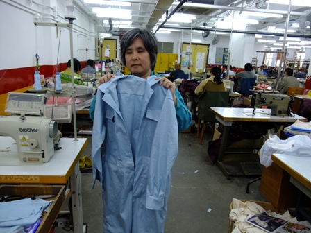 這件蛤衣是由苑玲一手一腳車出來的