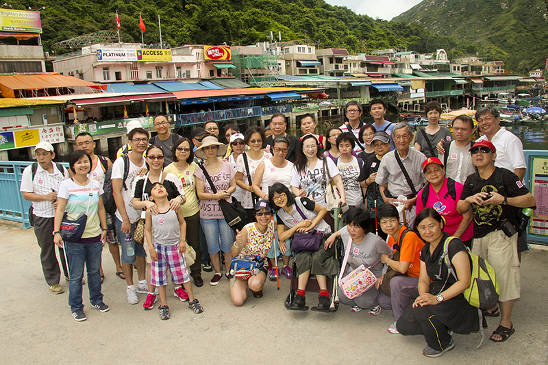 中心定期舉辦外出活動予會員及家屬參加 (一)