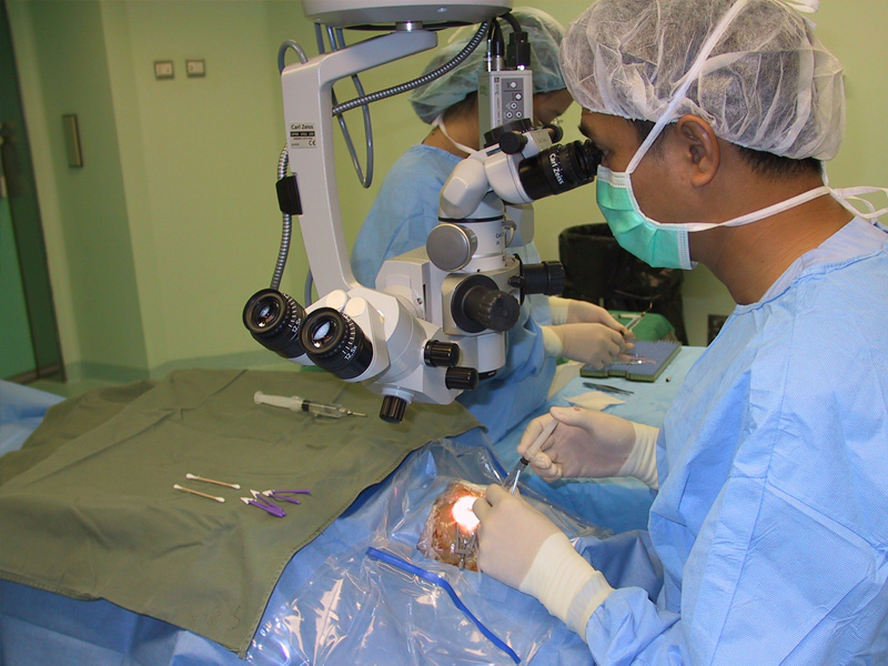 為視障人士施手術