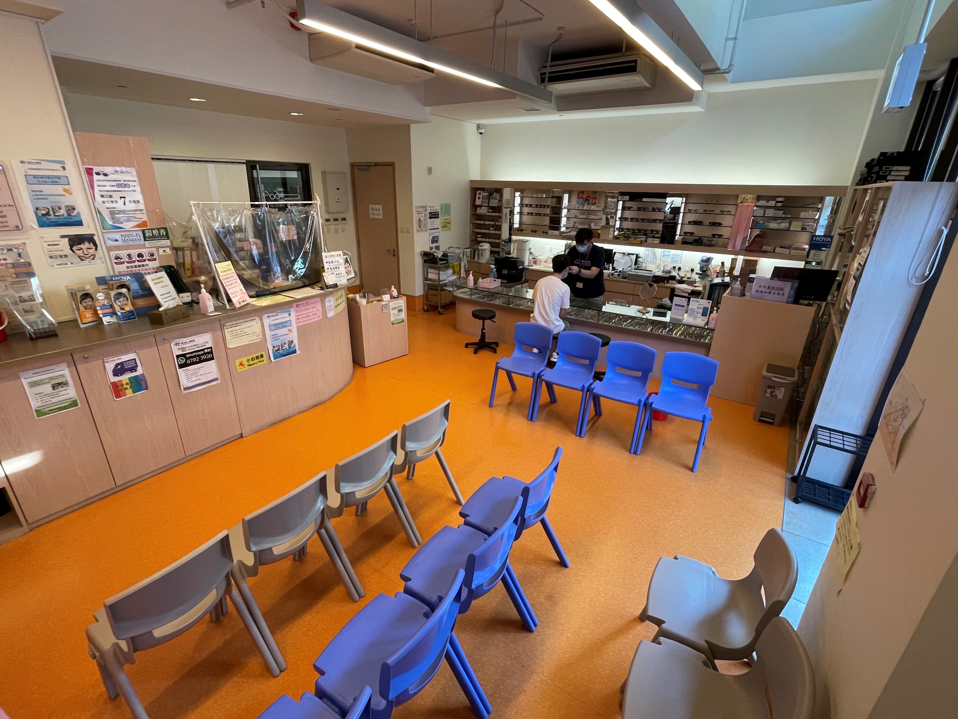 元朗普通眼科及低視能中心